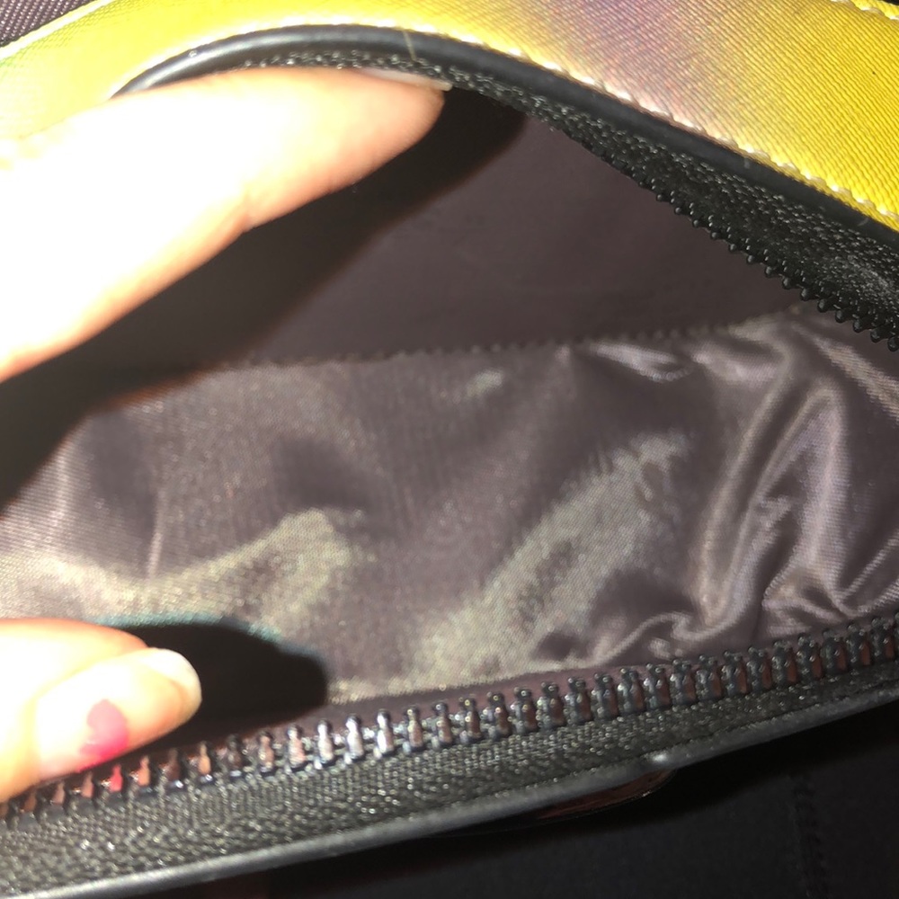 Tie Dye Crossbody - Picture 3 of 3